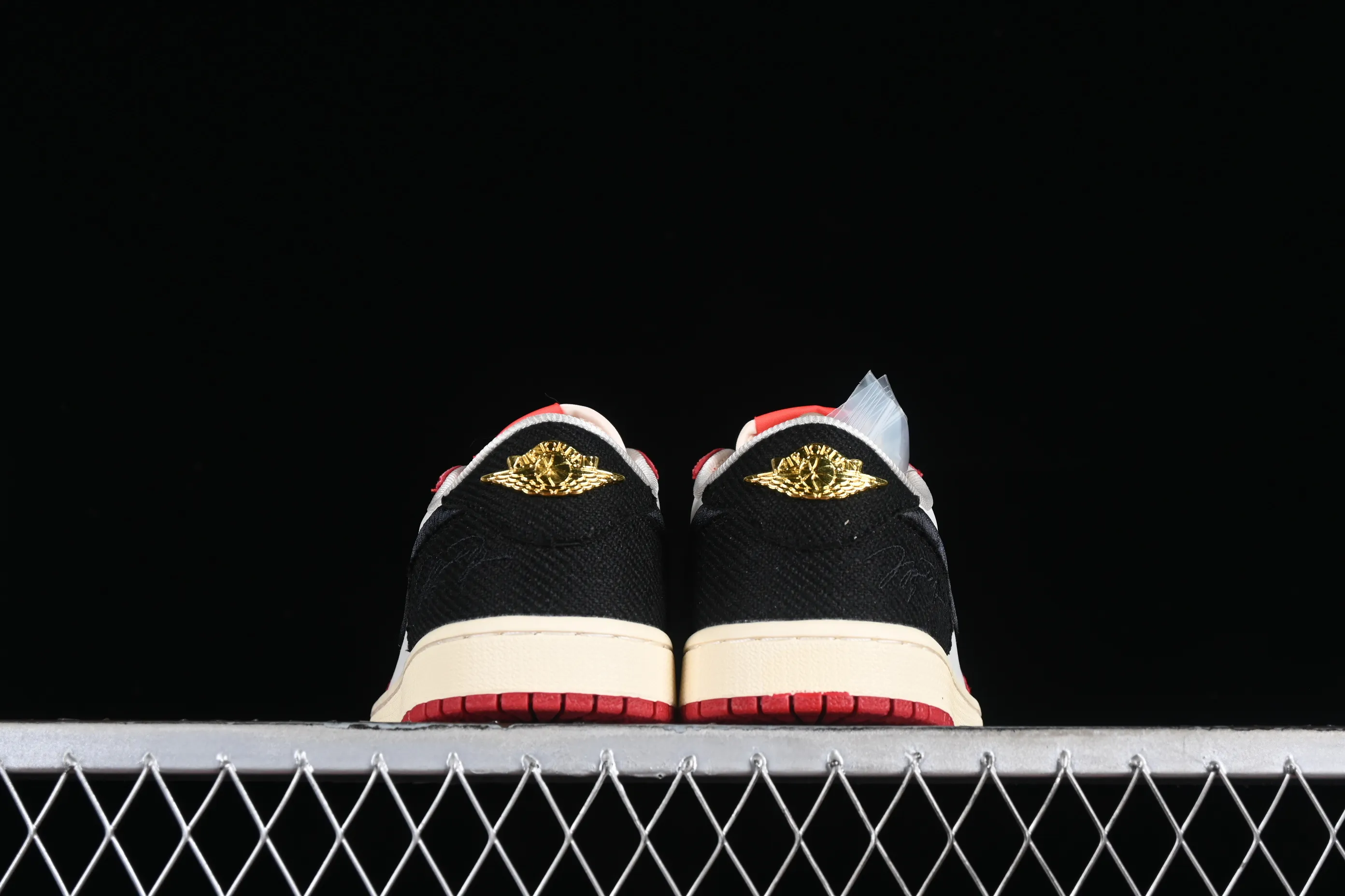 All categories Air Jordan Jordan series basketball shoes Air Jordan 1 Low Z version Trophy Room x Jordan 1 Low OG "Away" AJ1 Joe 1 black and red low-top cultural casual sneakers FN0432-100